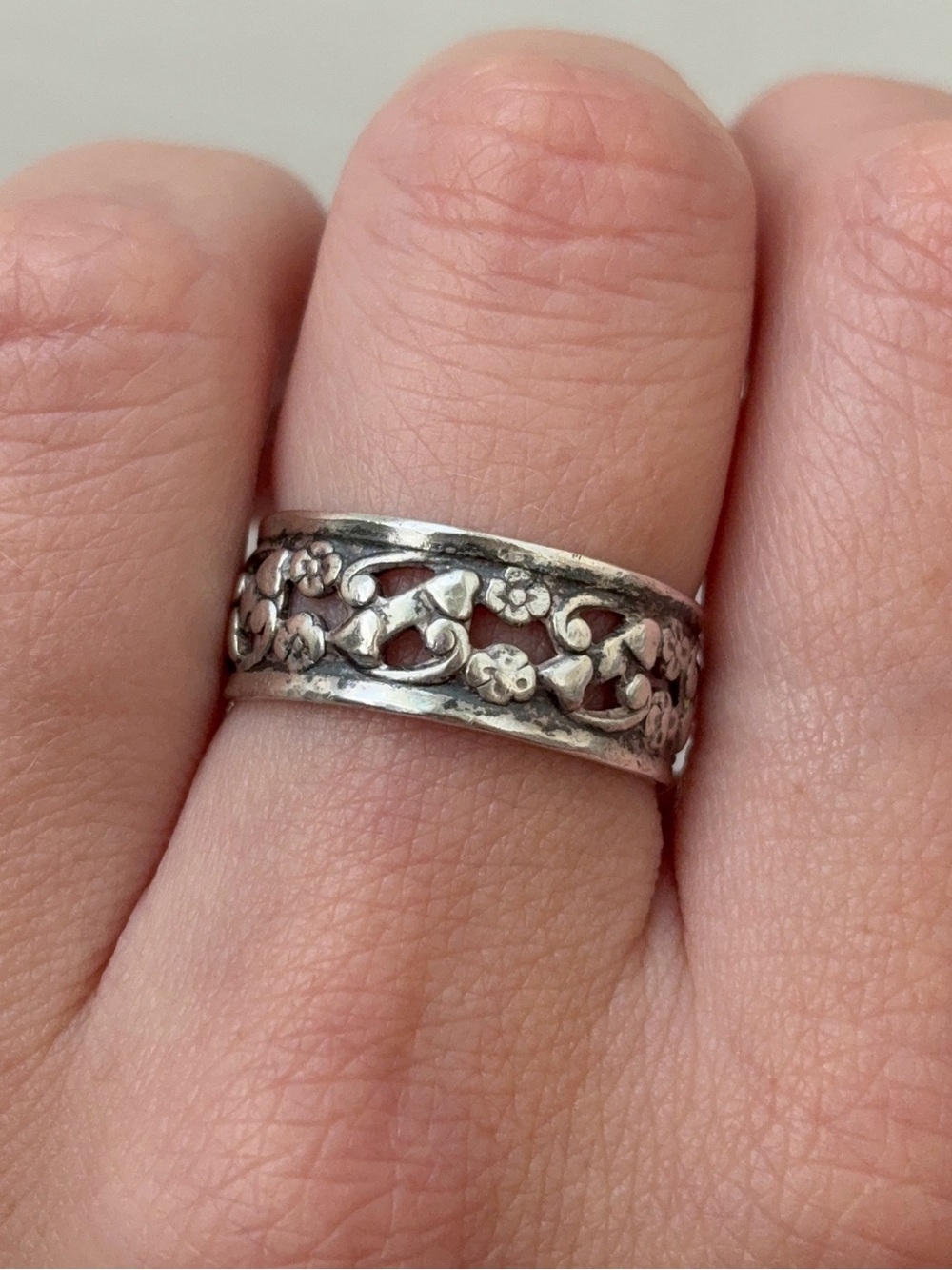 Sterling Silver Antique Floral Vine Filigree Openwork Band Ring